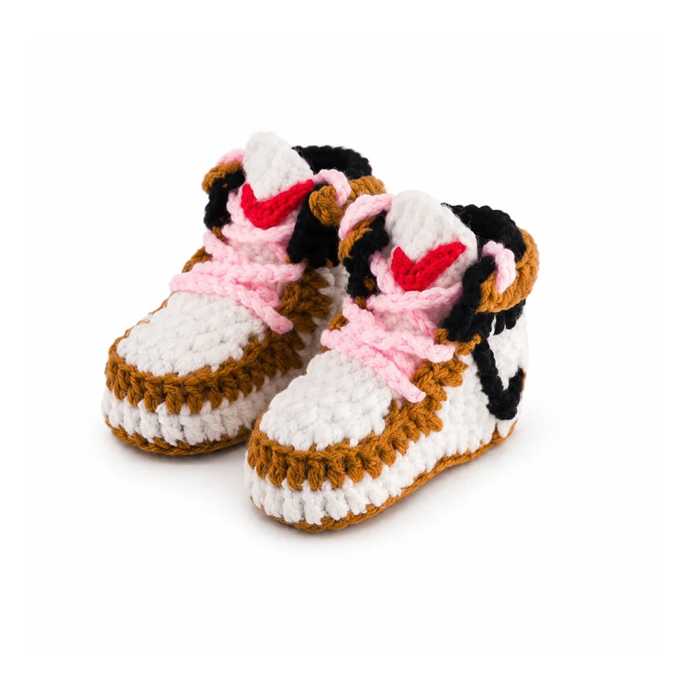 The Travis Mocha Babykicks